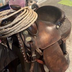 Monturas D Caballos Con Basto Y Banco