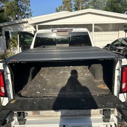 Flush Truck Bed Cover 