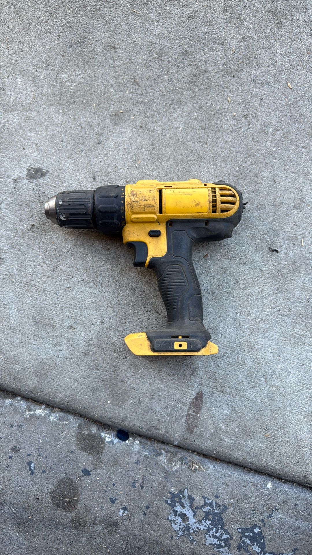 DeWalt 1/2” 20 Volt Cordless Drill