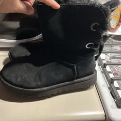 Women’s Uggs Size 8 