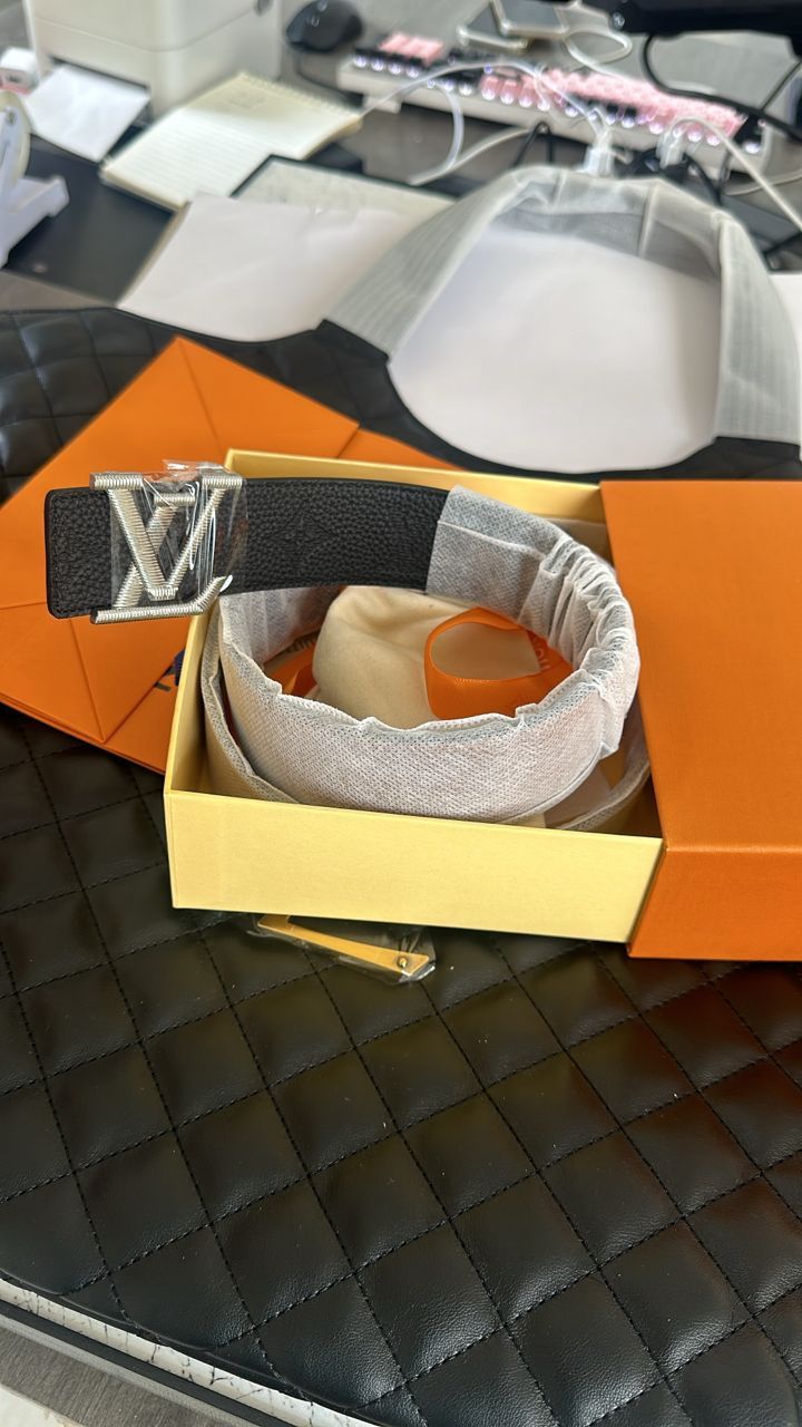LV Black and Brown Reversible Belt 