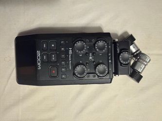 Zoom H6 Recording Bundle – Great Condition – $300 OBO