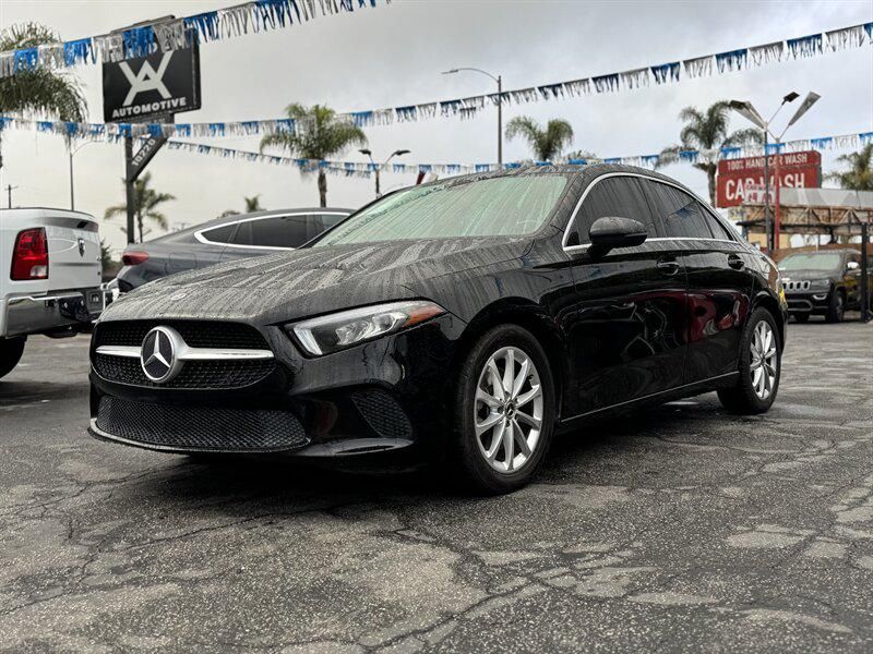 2019 Mercedes-Benz A 220