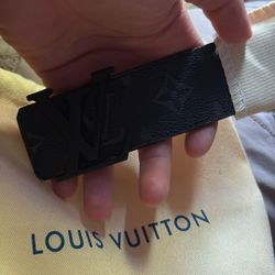 Louis vuitton belt black and white 