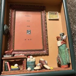 Vintage Gold Picture Frame ( Pls Read Description Below)