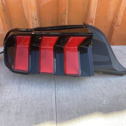 Ford Mustang GT. 2024-2025 Rear Left  Tail Light Lamp  OEM. 