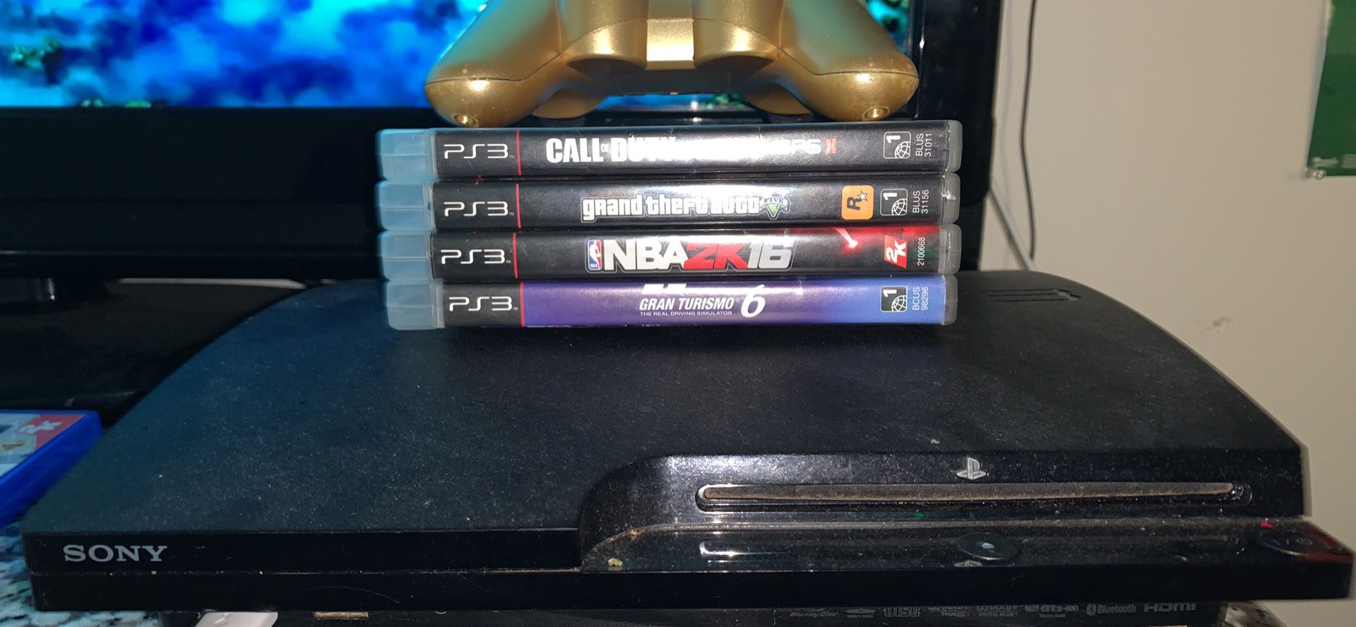 PS3 LIKE NEW! WITH GAMES!