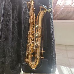 Mendini Saxophone