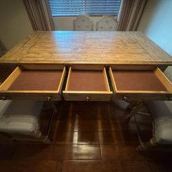 Dining Room Table 4 Chairs 