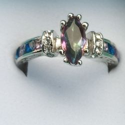 Brand New Comes Gift Boxed Rainbow Topaz With Pink And Blue Side Stones Ring Size 8