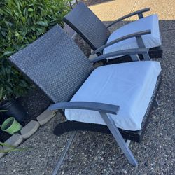 2 Outdoor Patio Chairs