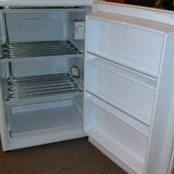 Freezer - Freestanding 