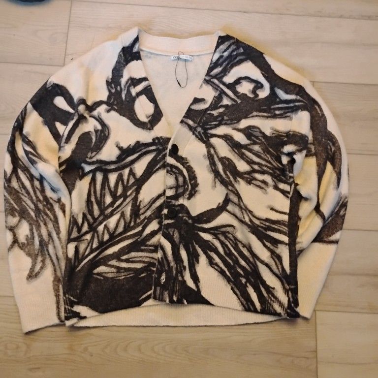 Zara Cardigan Size L