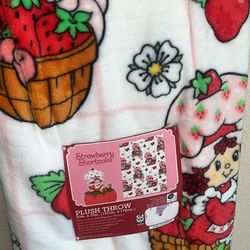 STRAWBERRY shortcake Blanket