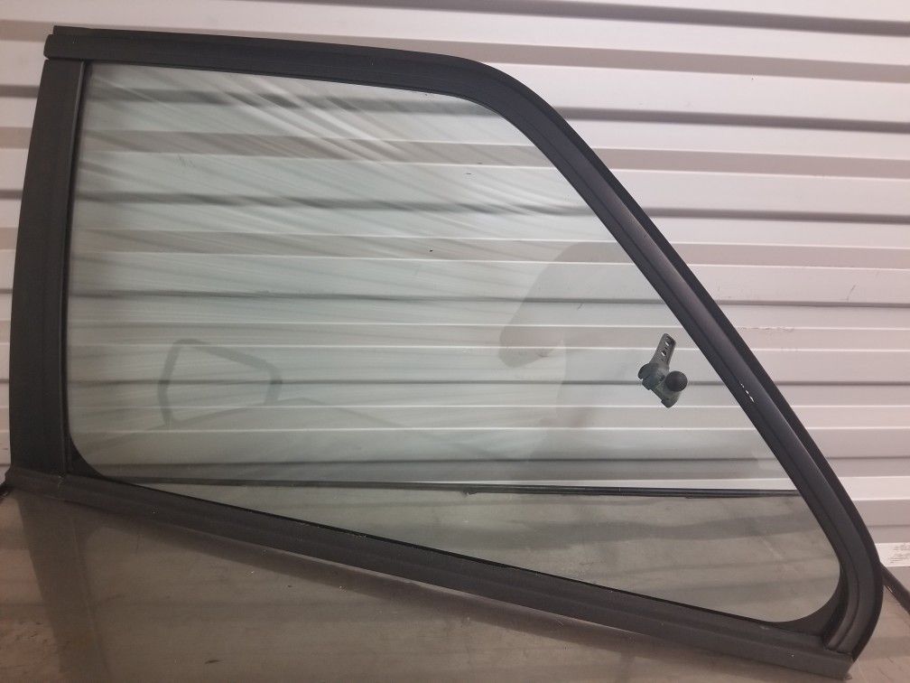 BMW E30 Pop Out Window Drivers Side Glass Window