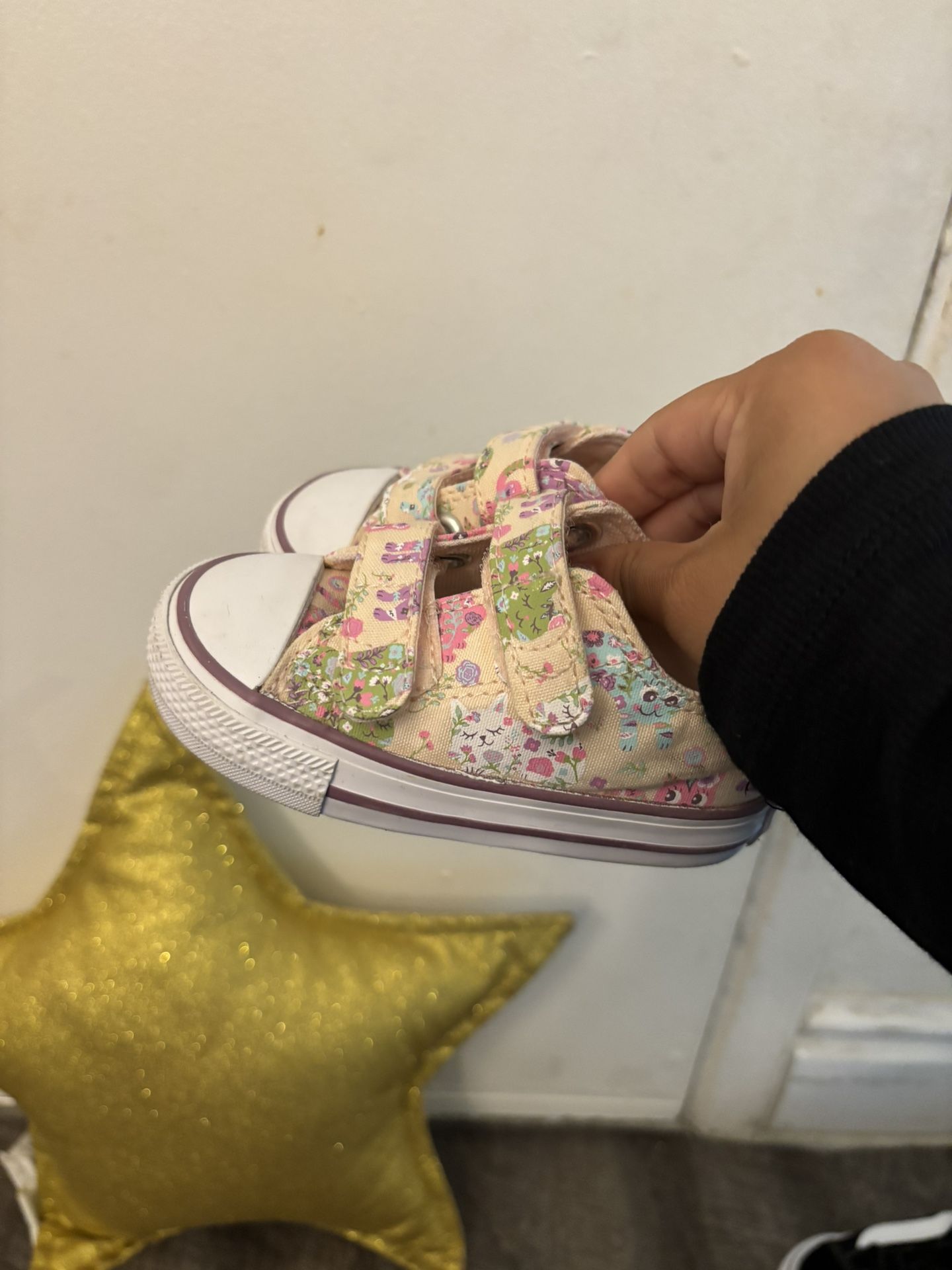 toddler converse