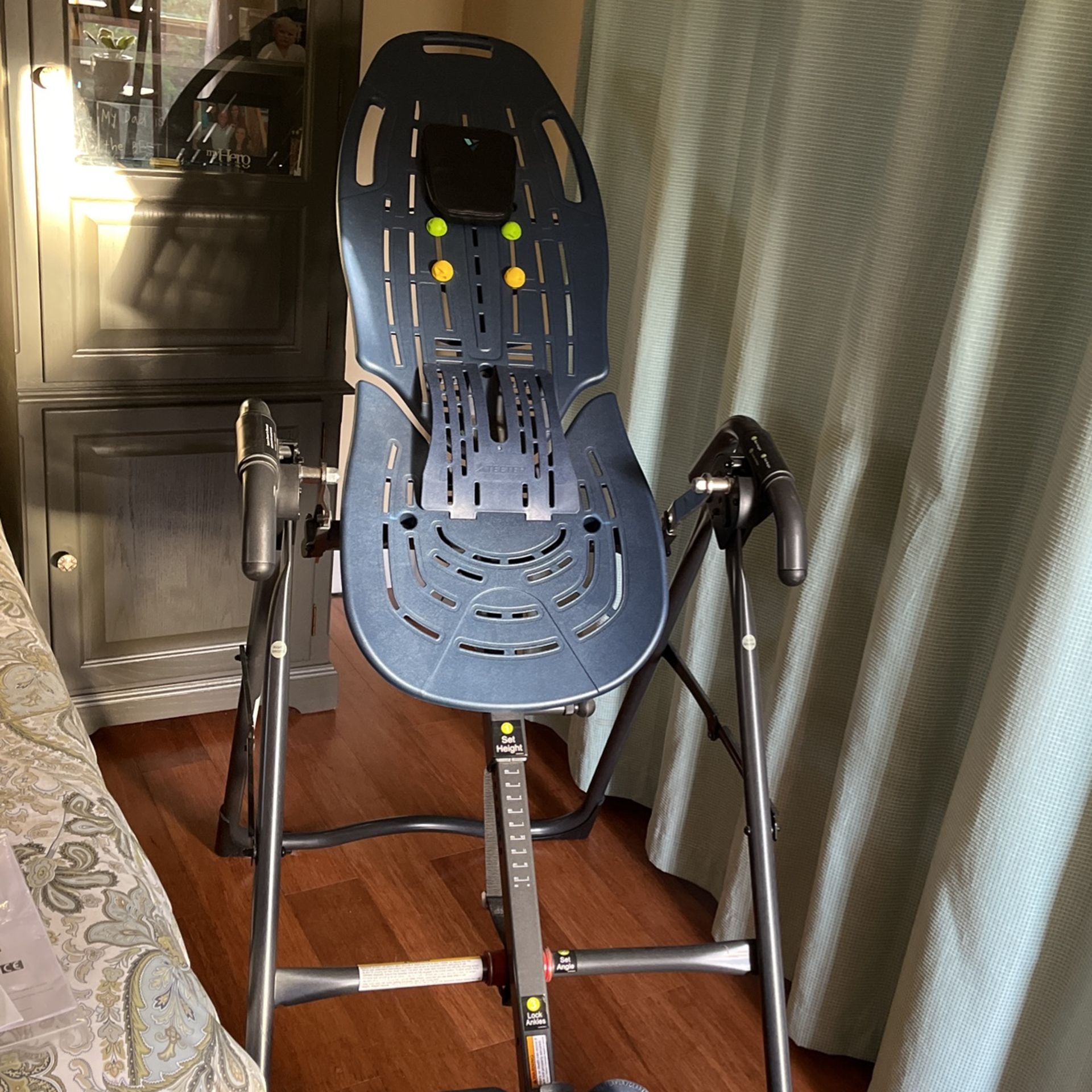 Inversion table