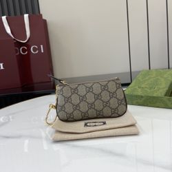 A universal wallet