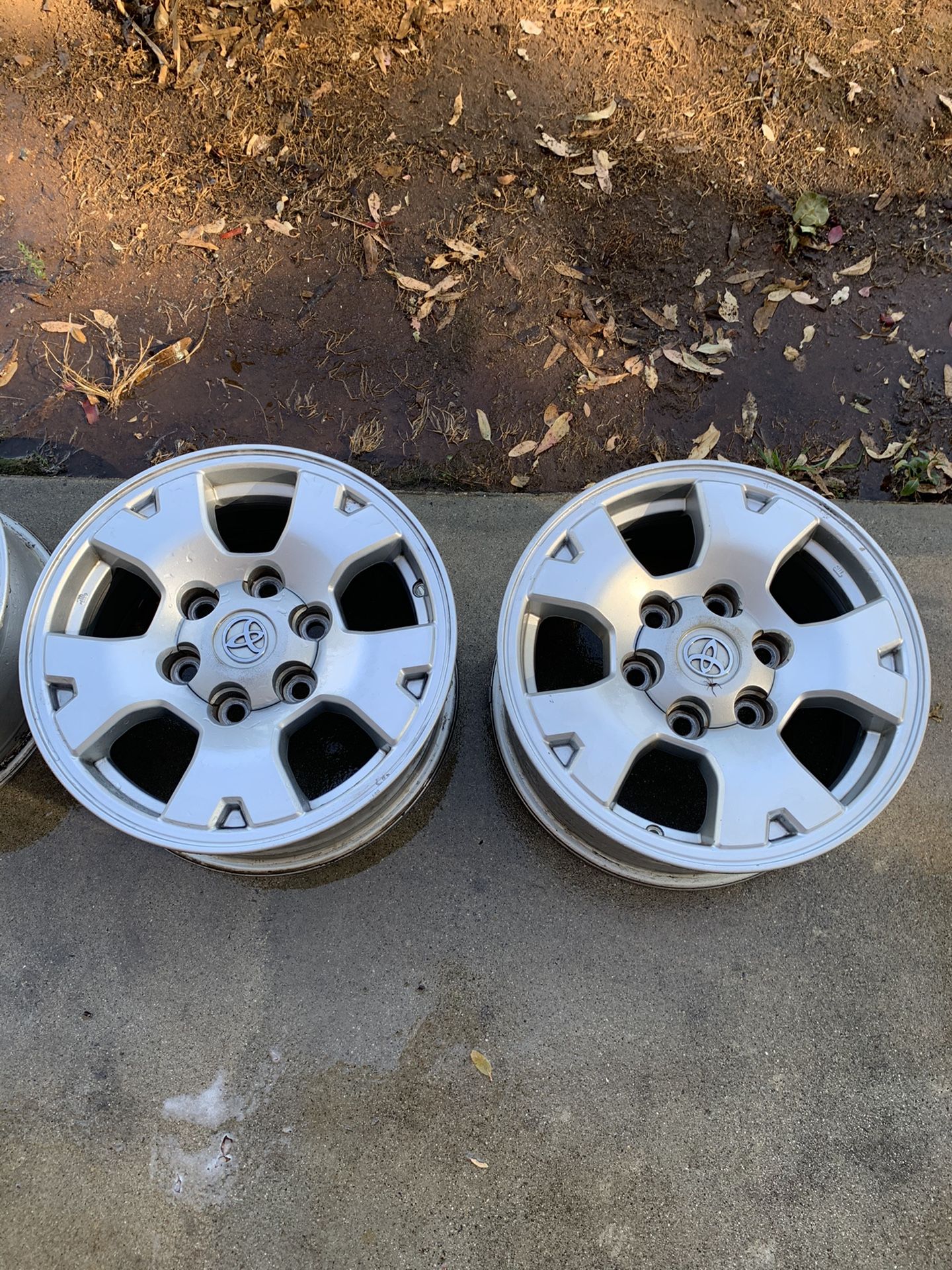 Toyota Tacoma aluminum rims