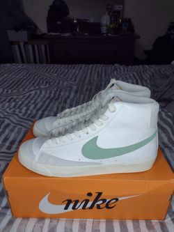 Nike Blazers 77' For Men Size 10 Brand New With Box 