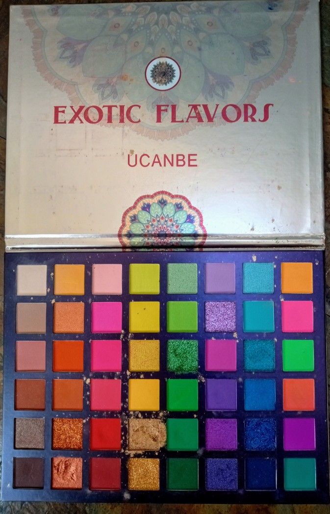 Exotic Flavors Ucanbe Eyeshadow Palette