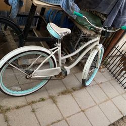 Beach Cruiser Bike 