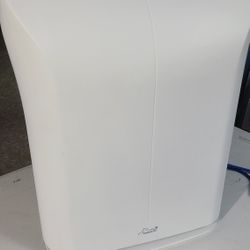 The Rabbit Air BioGS HEPA Air Purifier SPA-550A