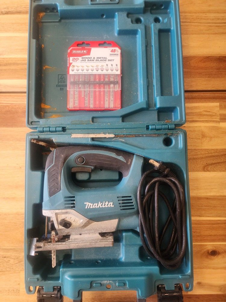 Makita Jigsaw + 20 pc Diablo Blade Set