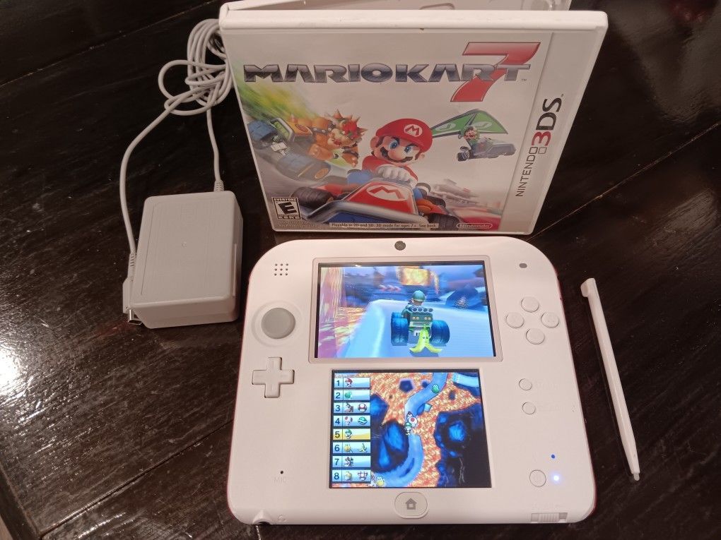 NINTENDO 2DS MARIO KART 7 BUNDLE
