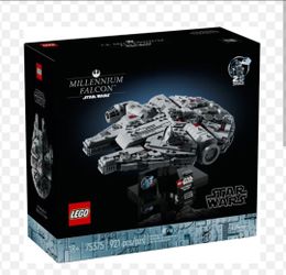 LEGO Millennium falcon model set