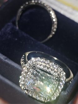 Diamonesk Simulated Bridal Ring Set