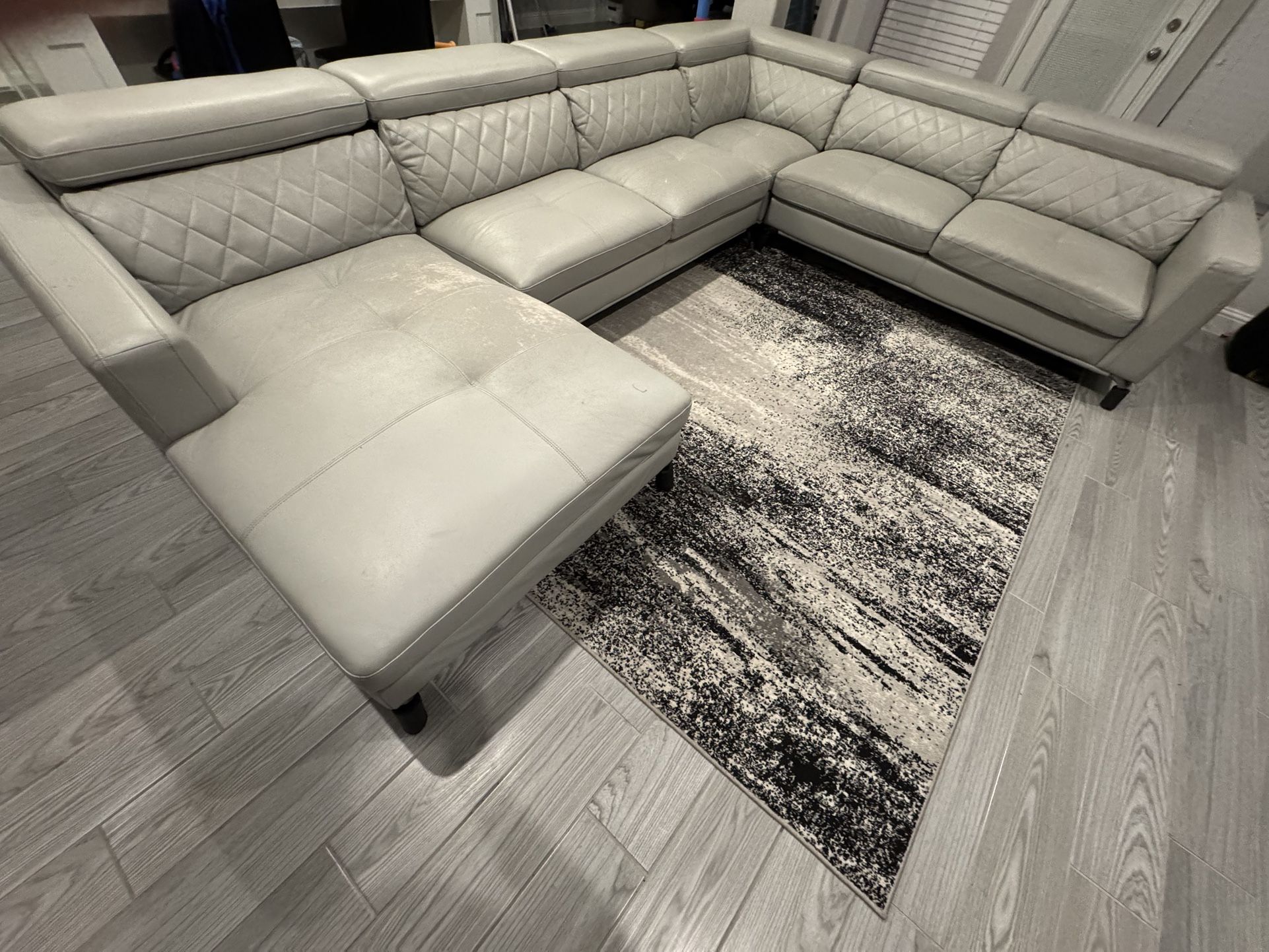 Sectional Sofa – Modern, Seats 6–7 – $450 OBO