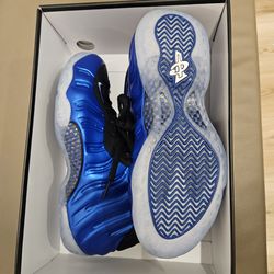 Nike Foamposties SIZE. 8 Mens/ 9.5 Wms - Brand New Authentic