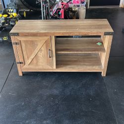 TV Stand/Entertainment Stand