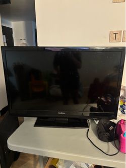 INSIGNIA 1080p HD TV NS-39l240A13 39"