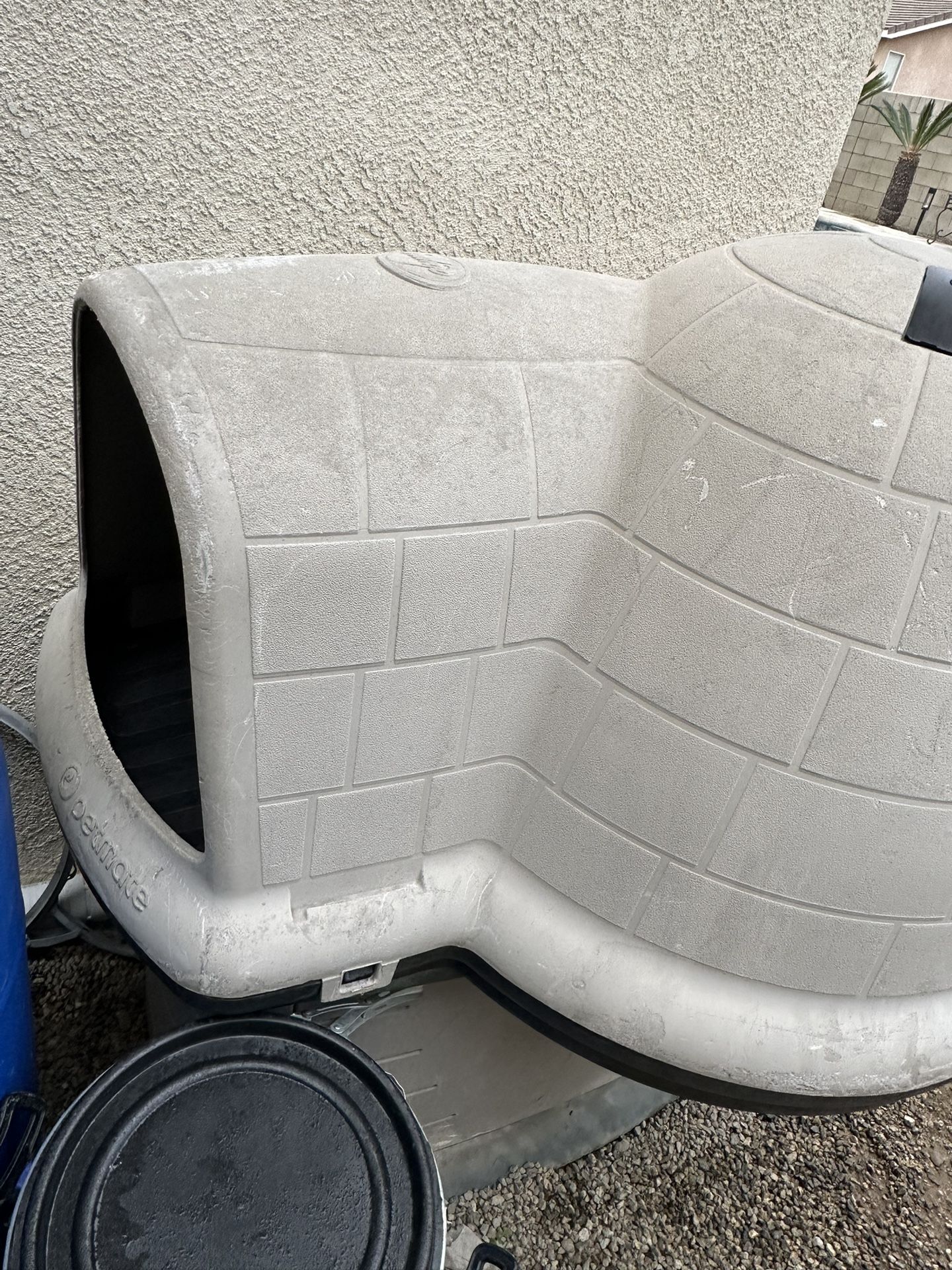 Igloo Dog House For Large Dogs Indigo