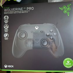 RAZER WOLVERINE V3 Pro