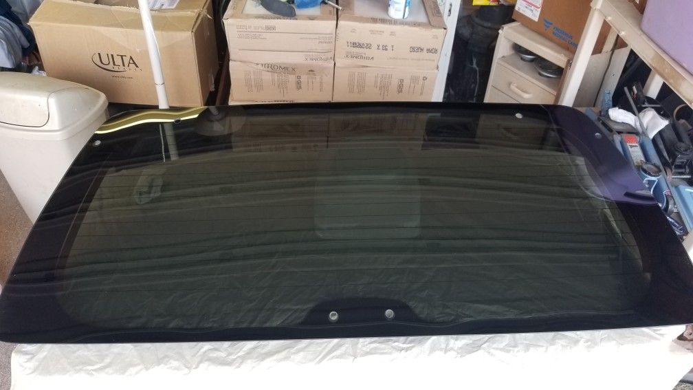 VIDRIO PARA PUERTA TRACERA DE FORD EXPLORER SPORT 2001