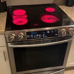 Samsung Stove . Price Including Delivery 
