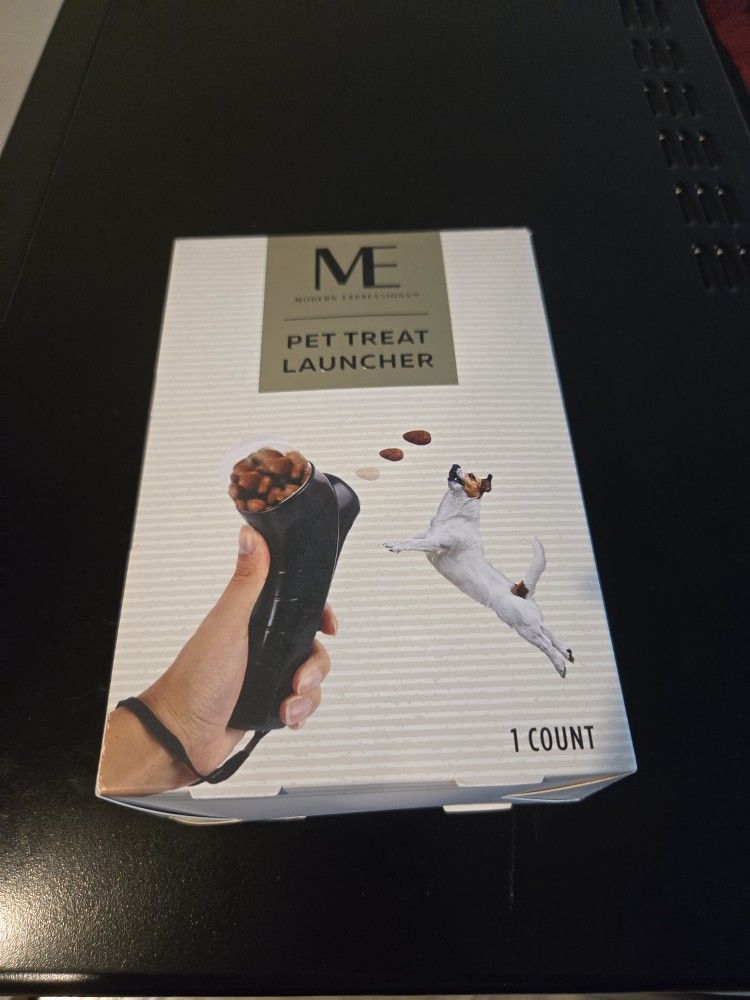 Pet Treat Launcher