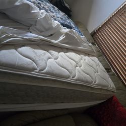 Mattress & boxspring