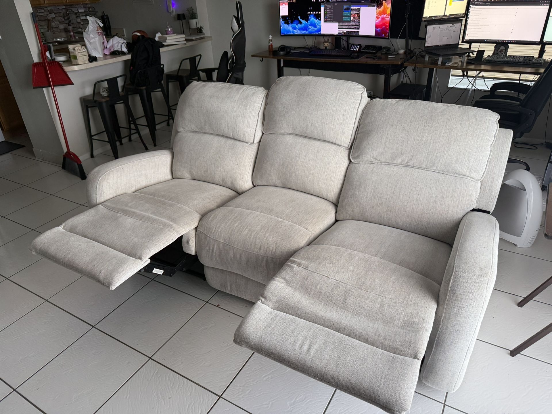 Recliner Couch 