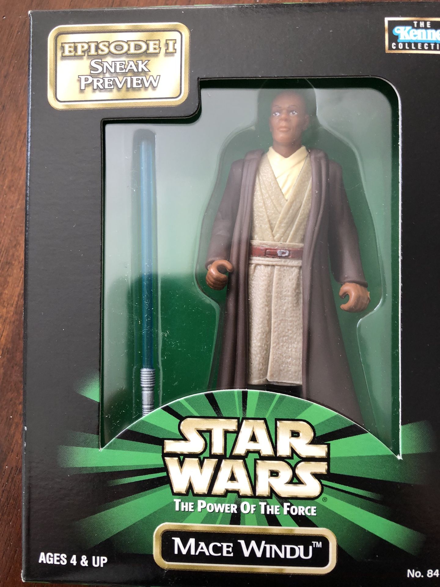 Star Wars Figures And Statues