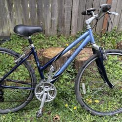  Trek 7200 MULTITRACK Cruiser Bike Womens Royal Blue 17-18" - MD Frame