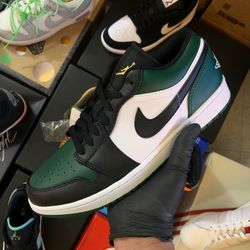 Jordan 1 Low Green Toe 
