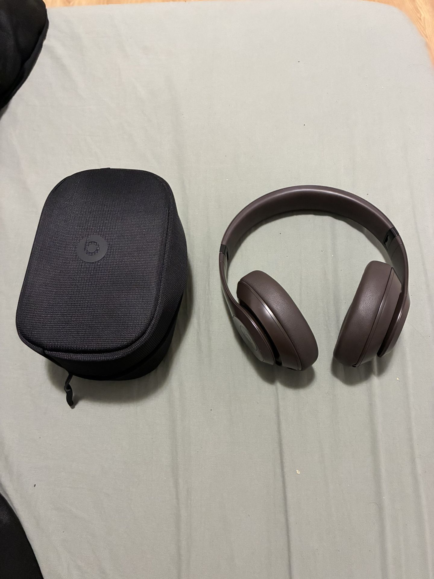 Beat Studio Pro Headphones