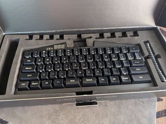 Ultimate Hacking Keyboard (UHK) V1