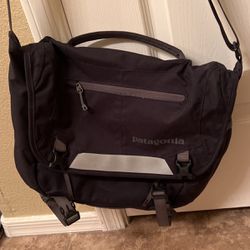 Patagonia Messenger Bag (black)