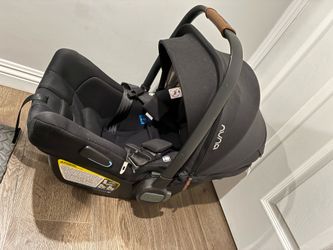 Nuna Pipa Lite rx car seat with base carseat