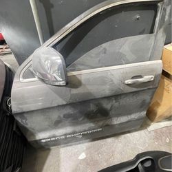 2018 Jeep Grand Cherokee Door Left 